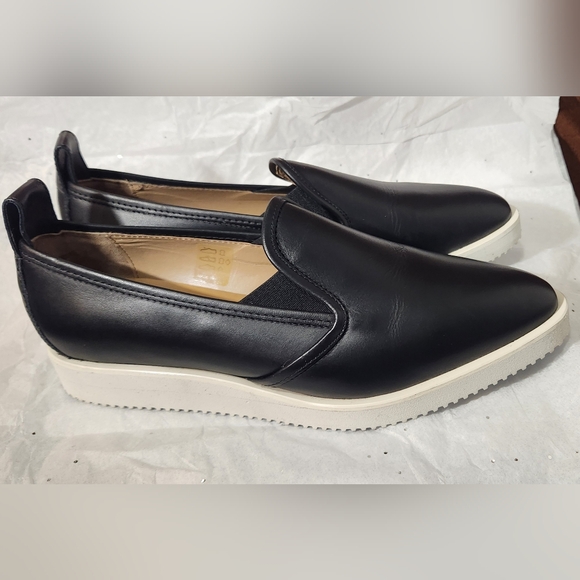 Everlane's "The Leather Street Shoe" - Picture 4 of 5